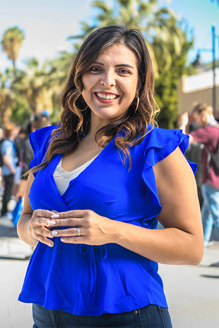 SJSU Online student using campus resources