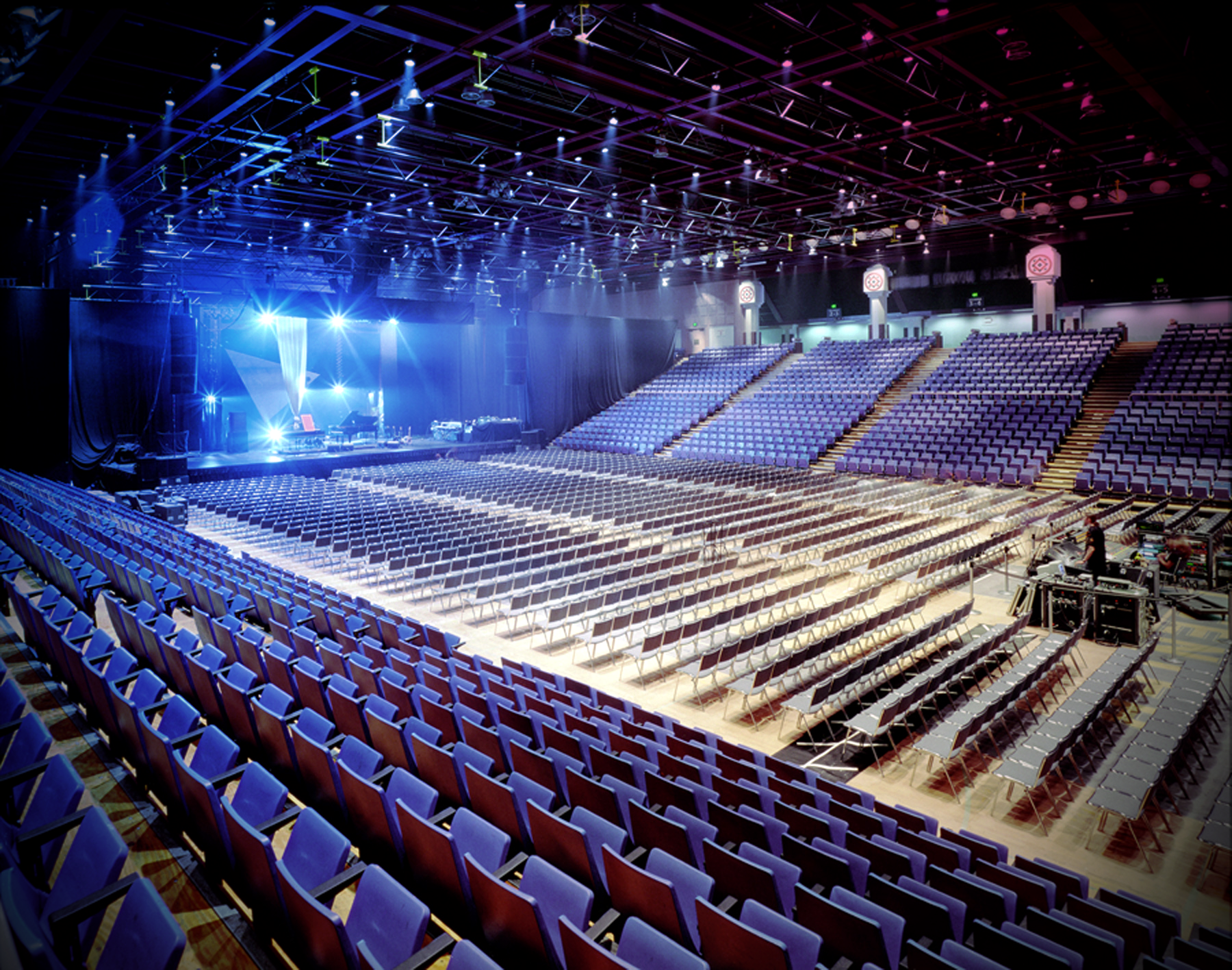 empty ballroo in the event center